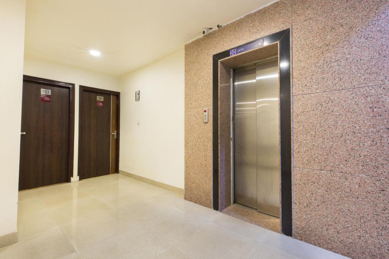 The Alpino Hotel New Delhi Extérieur photo