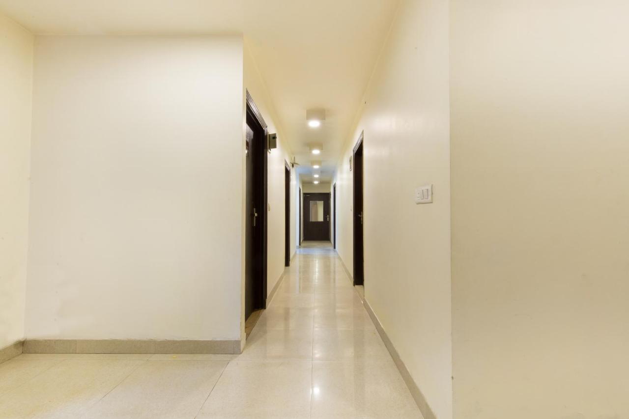 The Alpino Hotel New Delhi Extérieur photo