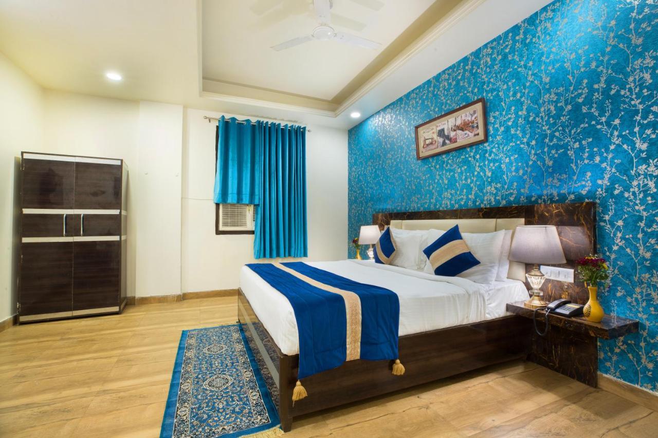 The Alpino Hotel New Delhi Extérieur photo